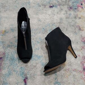 Marc Fisher Peep Toe Heeled Ankle Boots in Black Size 8.5